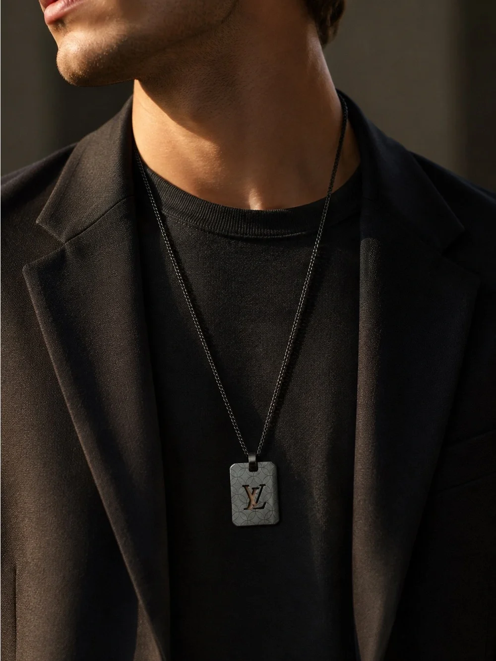 Louis Vuitton Black Champ-Élysées Pendant Necklace in Black